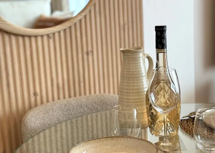 Sweet Home - Clim & Vue, Balcon & Parking Prive Apartament